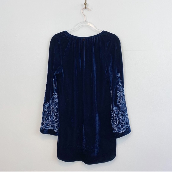 Misa Luca Navy Velvet Embroidered Shift Dress - Picture 7 of 10